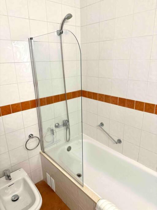 Apartamento St Agusti - Centro Mataro Ngoại thất bức ảnh